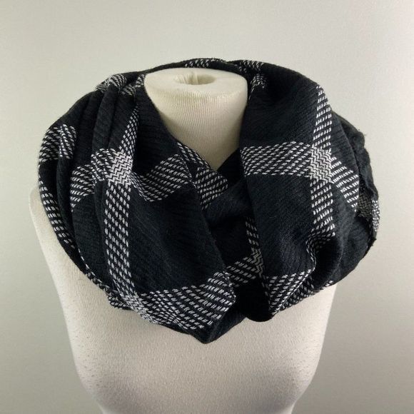 NWT MODENA Black Grey Plaid Infinity Scarf - Picture 2 of 4